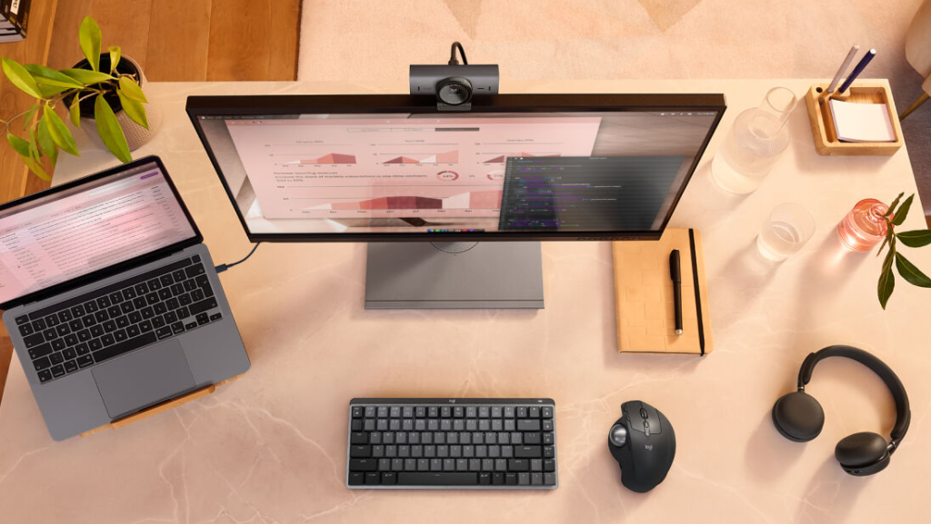 The Logitech Master Series now has a webcam