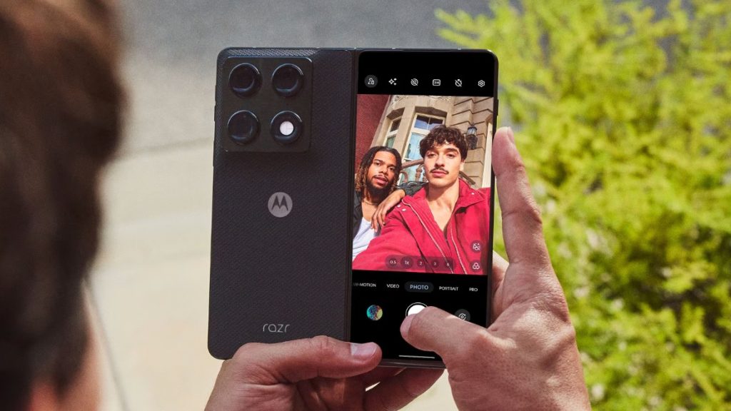 Motorola Razr Fold Review